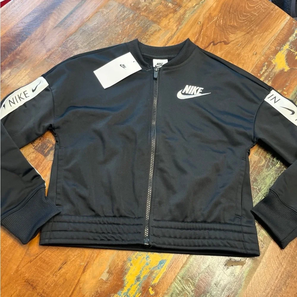 NWT Nike Youth Girls Full Zippered Jacket